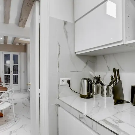 Location Calm Palais Royal Louvre Opera Concorde Clim Apartment Paris